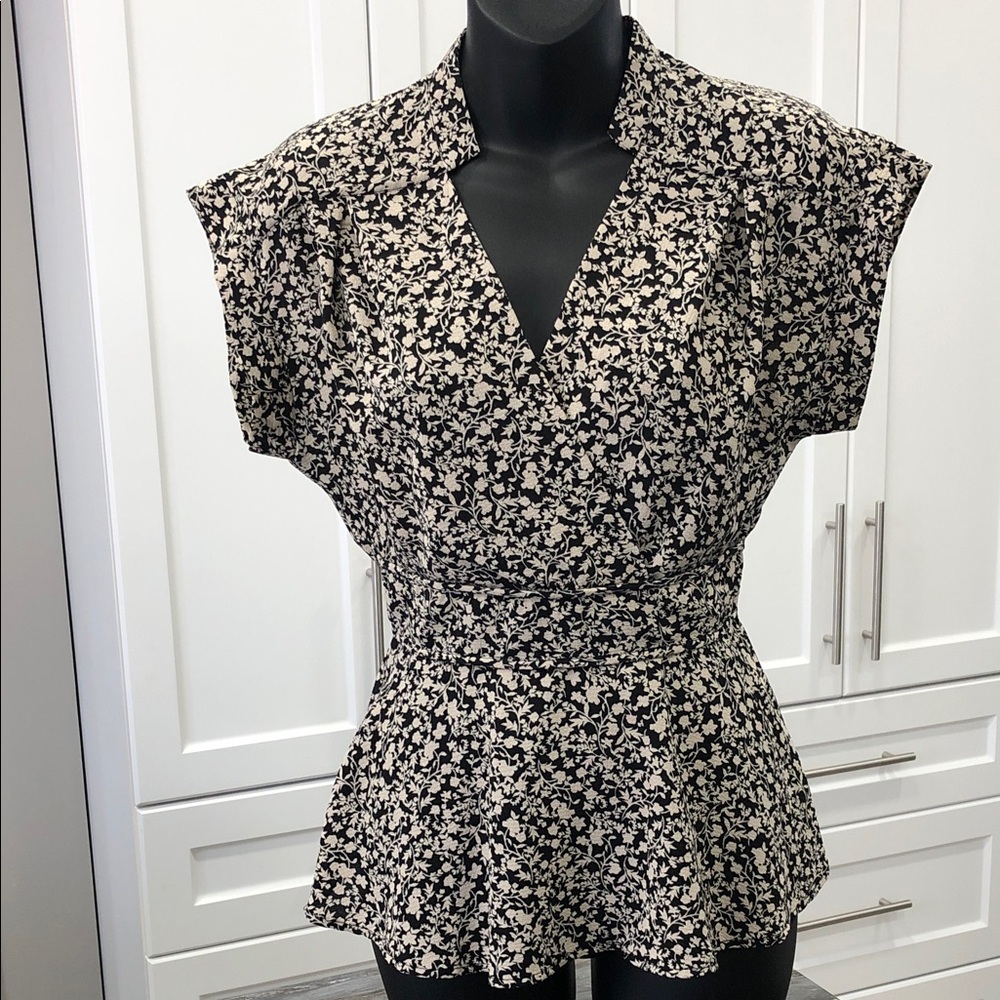 Monteau Black & Tan Floral Blouse – Women’s Small